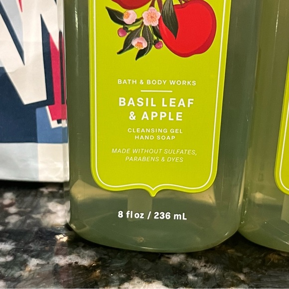 2x Basil Leaf & Apple Bath & Body Works cleansing gel hand soaps 8oz each NEW - Picture 3 of 8